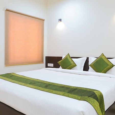 Majestic Inn Chennai Extérieur photo