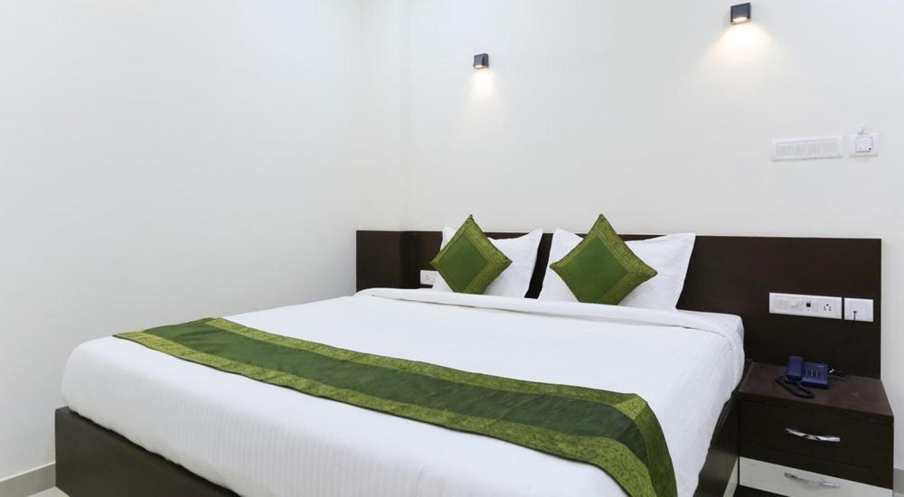 Majestic Inn Chennai Extérieur photo