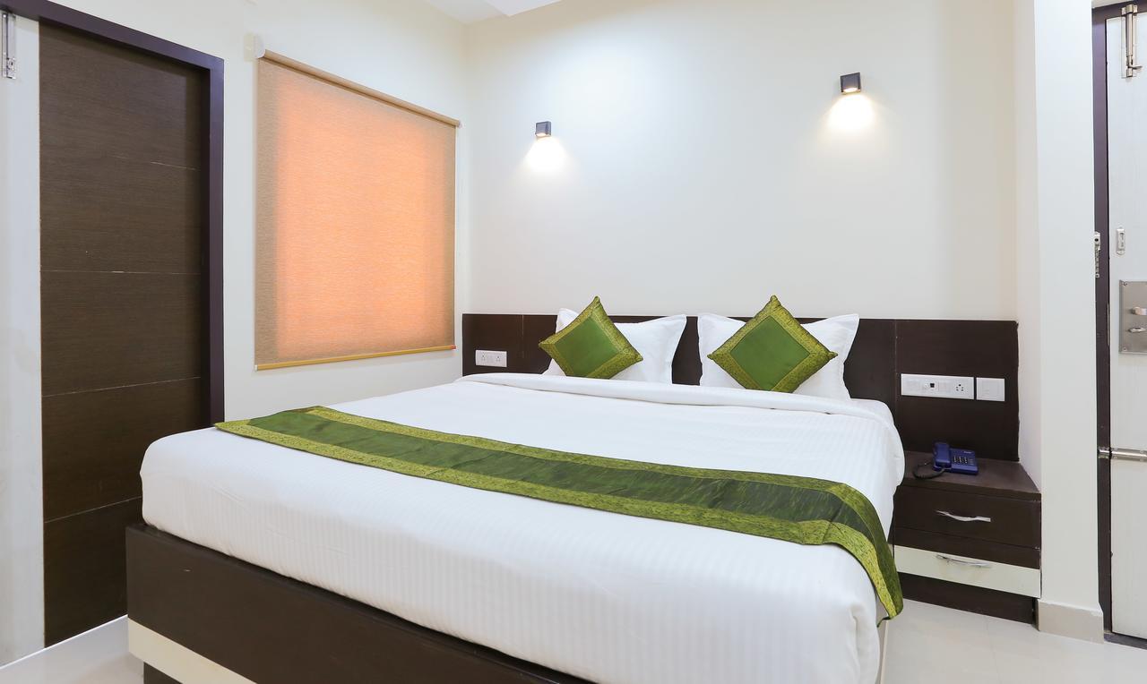 Majestic Inn Chennai Extérieur photo