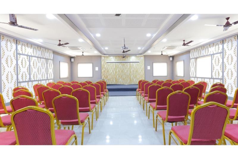 Majestic Inn Chennai Extérieur photo